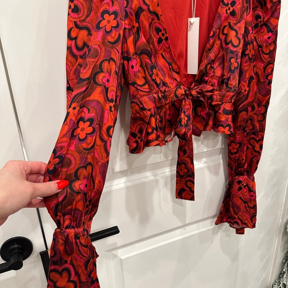 NWT For Love And Lemons Davina Tie Front Blouse - Picture 12 of 12